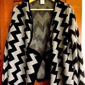 Cardigan size medium (fits small frame too)